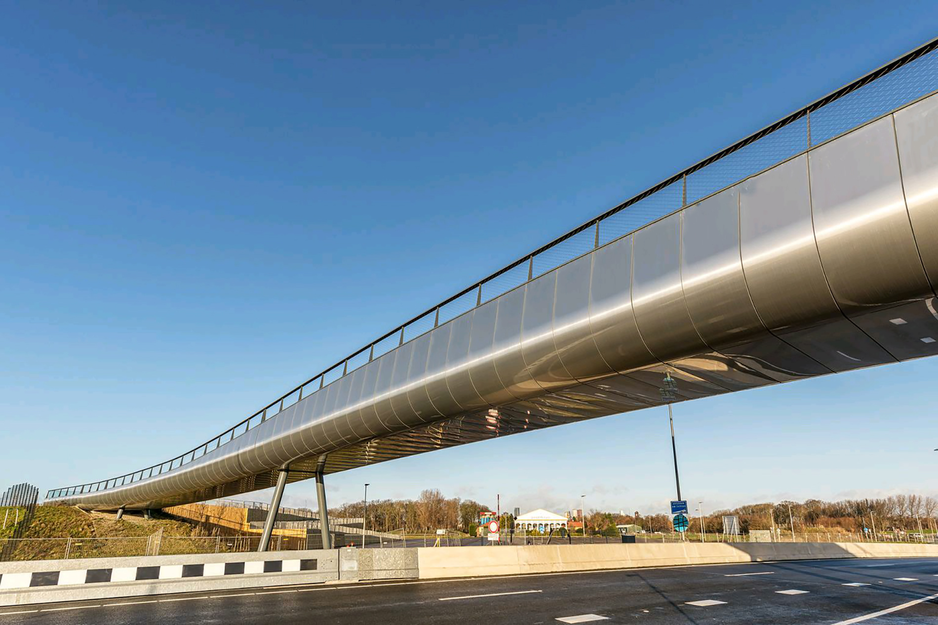 Loopbrug-Drievliet-Bridge-Den-HaagNL-larson-FR-6mm-Alunatur-bright-TL_1_1622637003.jpg