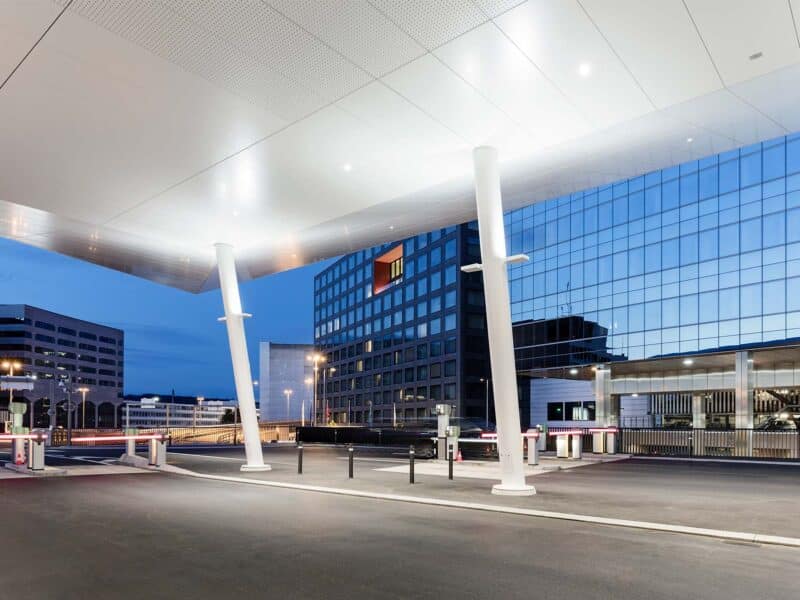 ZURICH AIRPORT (10)