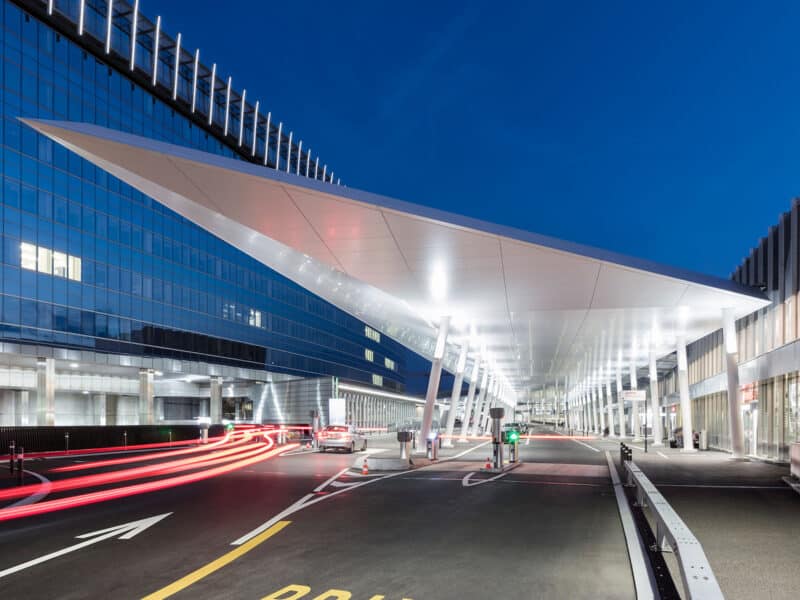 ZURICH AIRPORT (11)