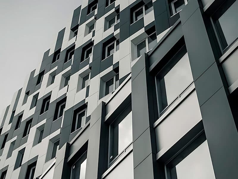 DOMINO (1)