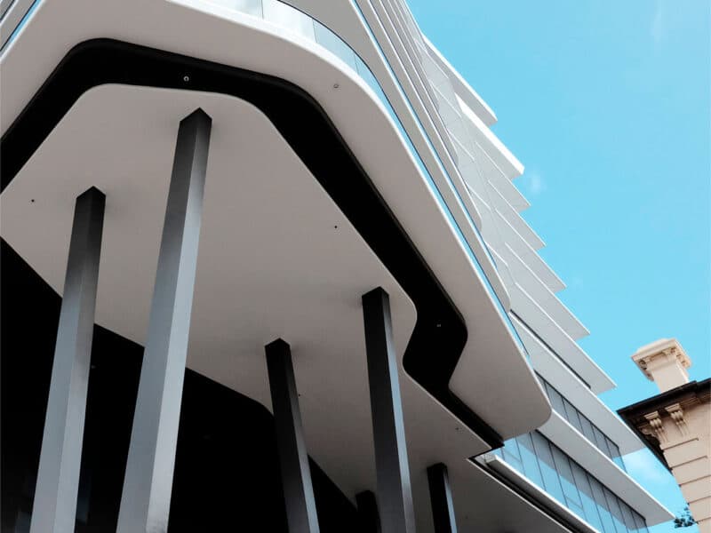EI8HT - Columns