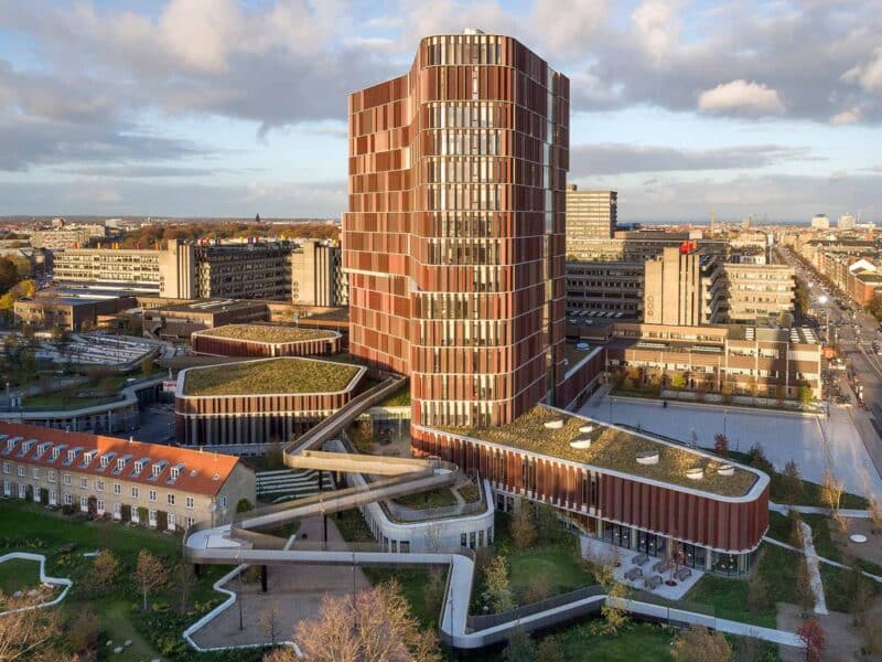 MAERSK TOWER (4) ADAM MORK