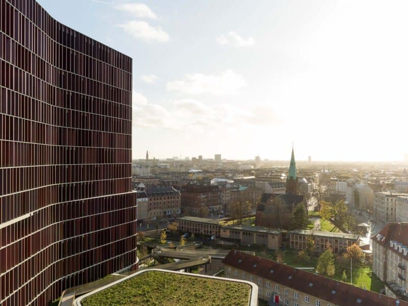 MAERSK TOWER (5) ADAM MORK