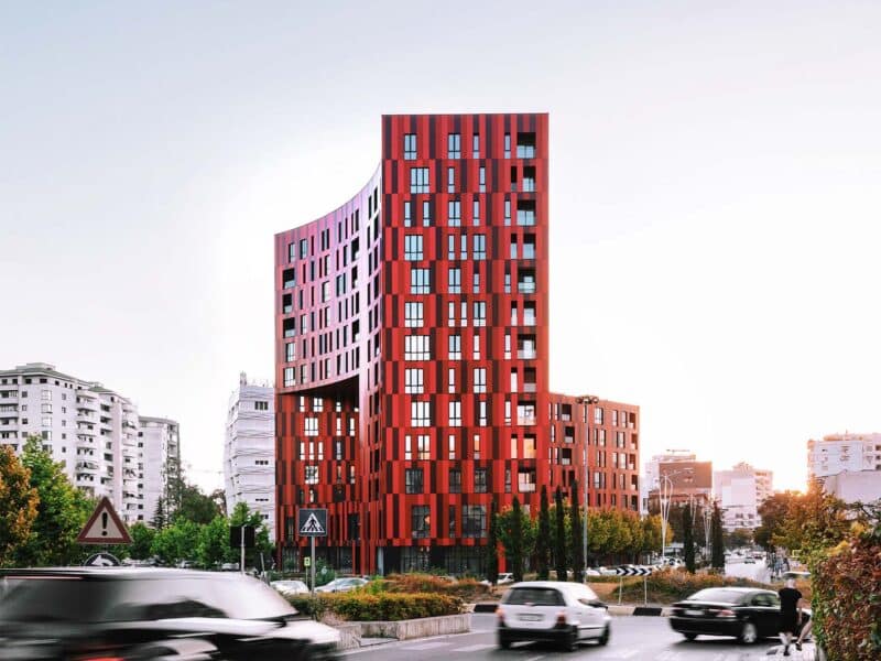 park gate tirana (1)