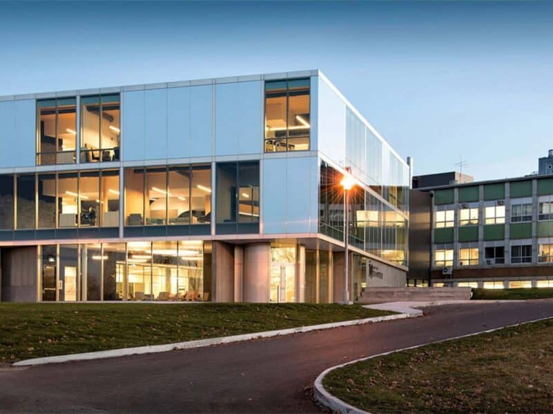 Institute Quantique (4)