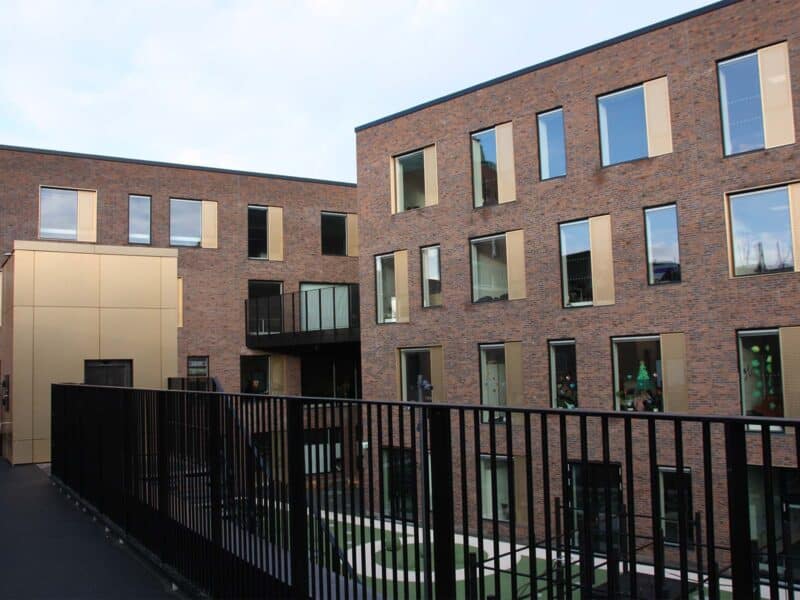 european school (6)